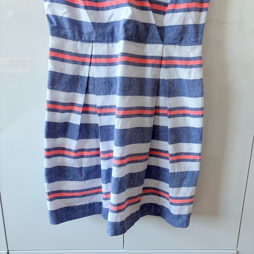Vineyard Vines Blue and White Striped Sleeveless V‑Neck Dress - Picture 5 of 12